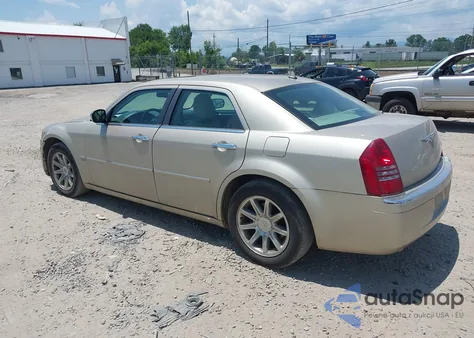2006 Chrysler 300C z USA, uszkodzony, nr VIN 2C3KA63H06H290601